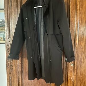 Lululemon Athletica Black Utility Trench Streamlined Silhouette w/ foldable hood